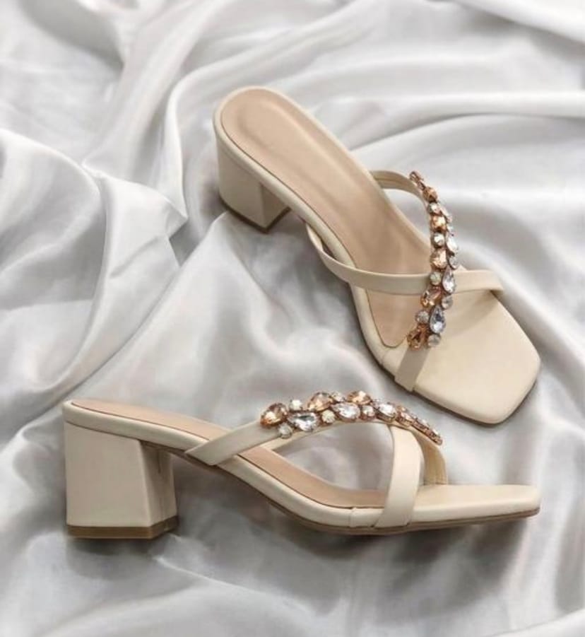 Chain fancy heels - Image 1
